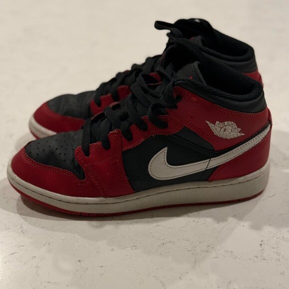 Red, Black & White Big Kids Air Jordan 1 Mid-Rise Shoes - Size 5Y - Picture 2 of 5